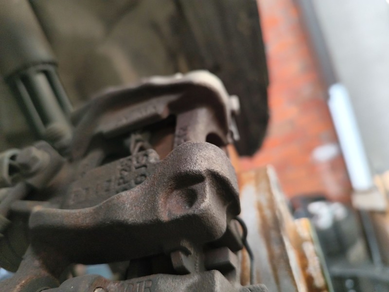 Recambio de pinza de freno trasera izquierda para seat leon st (5f8) 1.6 tdi referencia OEM IAM 8V0615423D  