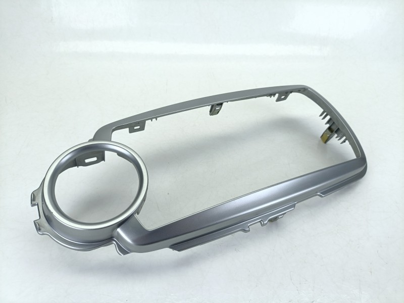 Recambio de embellecedor para toyota yaris (_p13_) 1.4 d (nlp130_) referencia OEM IAM 864510D010  