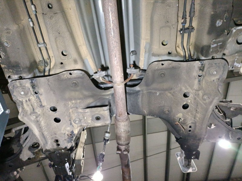 Recambio de puente delantero para opel corsa e (x15) 1.3 cdti (08, 68) referencia OEM IAM 13460173  