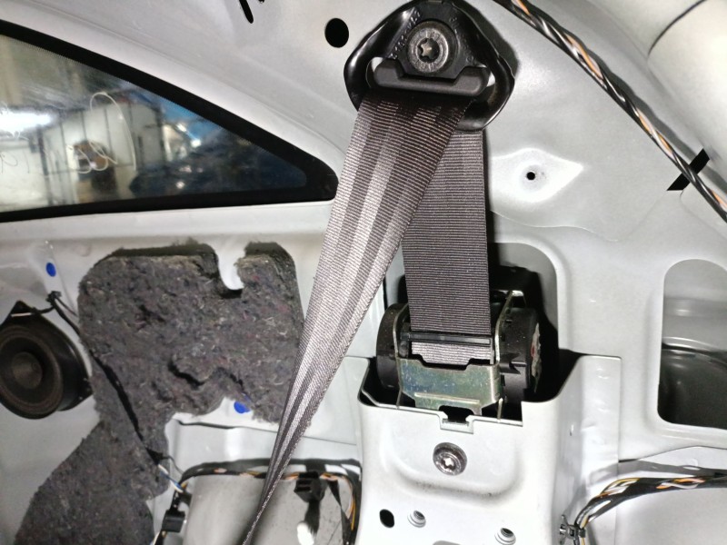 Recambio de cinturon seguridad trasero derecho para opel corsa e (x15) 1.3 cdti (08, 68) referencia OEM IAM 13427752  