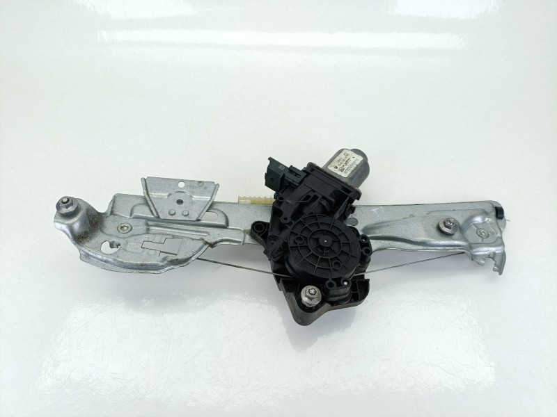 Recambio de elevalunas trasero izquierdo para renault megane iv hatchback (b9a/m/n_) 1.2 tce 100 (b9ms) referencia OEM IAM 82721