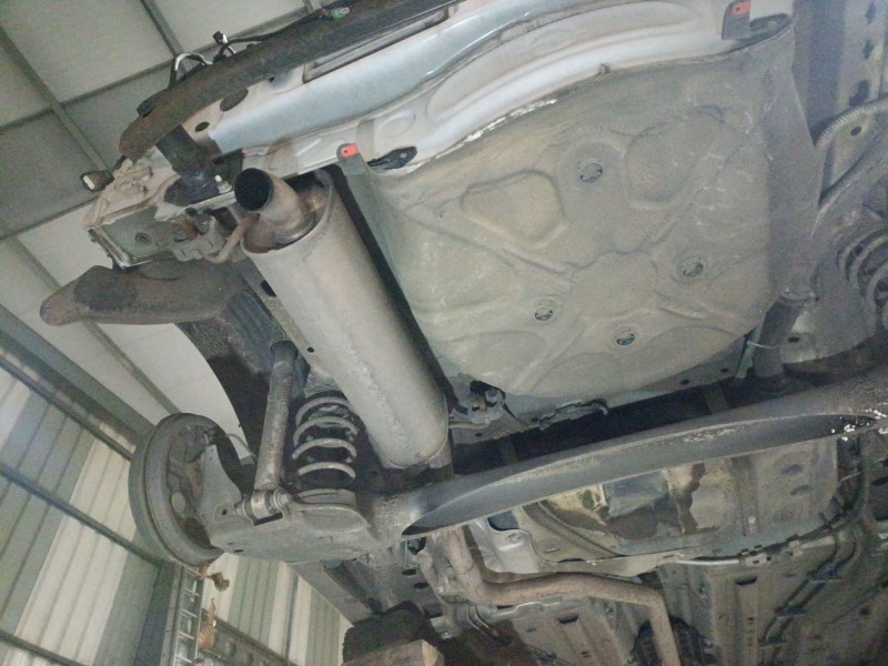 Recambio de silenciador trasero para opel corsa e (x15) 1.3 cdti (08, 68) referencia OEM IAM 5852689  