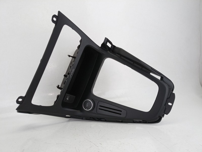 Recambio de moldura para ford focus iii 1.5 tdci referencia OEM IAM F1EBA044H83A  