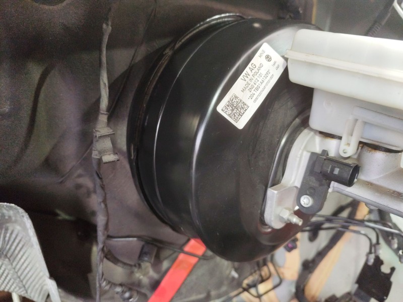 Recambio de servofreno para volkswagen crafter furgoneta (sy_, sx_) 2.0 tdi rwd referencia OEM IAM 2N0612101  