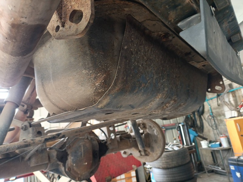 Recambio de deposito combustible para nissan terrano ii (r20) 2.7 tdi 4wd referencia OEM IAM   