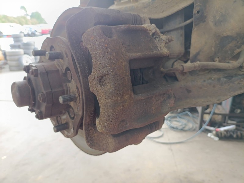 Recambio de pinza de freno delantera izquierda para nissan terrano ii (r20) 2.7 tdi 4wd referencia OEM IAM   