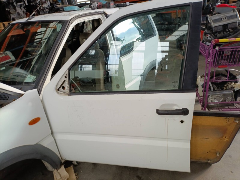 Recambio de puerta delantera izquierda para nissan terrano ii (r20) 2.7 tdi 4wd referencia OEM IAM   