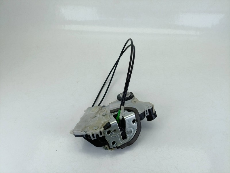 Recambio de cerradura puerta delantera derecha para toyota yaris (_p13_) 1.4 d (nlp130_) referencia OEM IAM 690300D320  