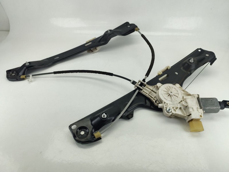 Recambio de elevalunas delantero derecho para bmw x1 (e84) sdrive 20 d referencia OEM IAM 51332990386  