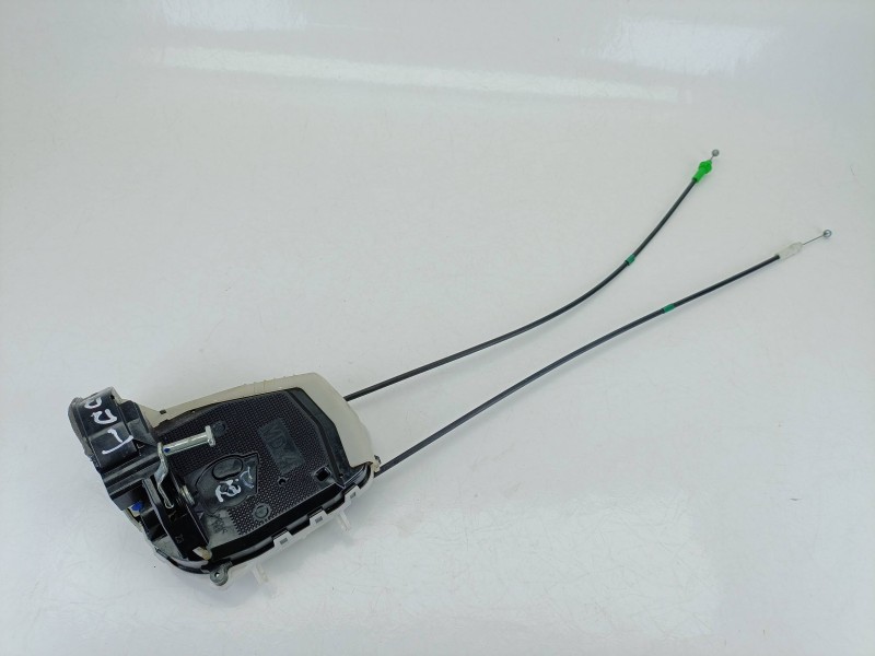 Recambio de cerradura puerta trasera derecha para toyota yaris (_p13_) 1.4 d (nlp130_) referencia OEM IAM 690500D110  