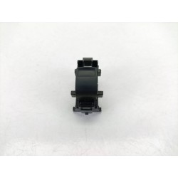 MANDO ELEVALUNAS DELANTERO DERECHO 8292S24 
