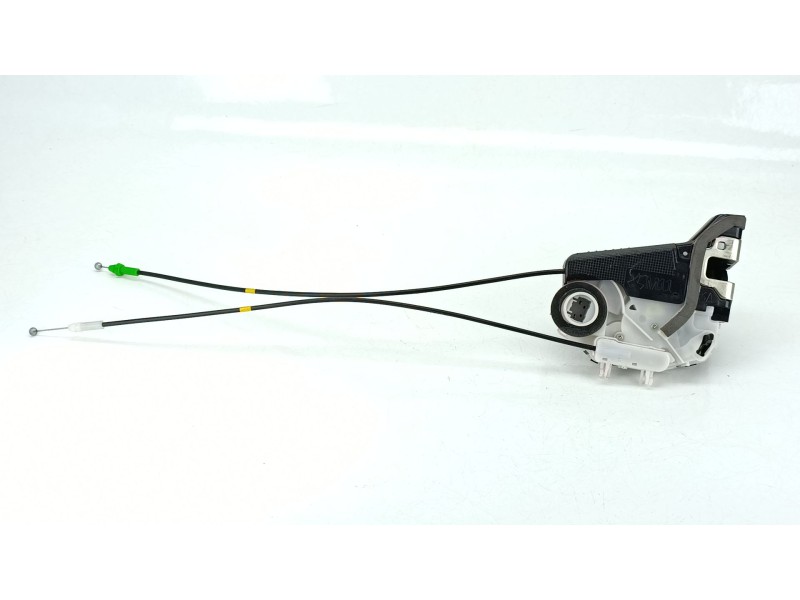 Recambio de cerradura puerta trasera derecha para toyota yaris (_p13_) 1.0 (ksp130_) referencia OEM IAM 690500D320  