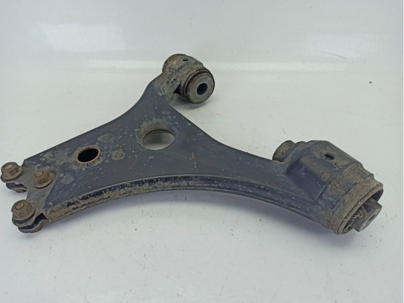 Recambio de brazo suspension inferior delantero izquierdo para mercedes-benz clase a (w169) a 150 a-edition (169.031) referencia