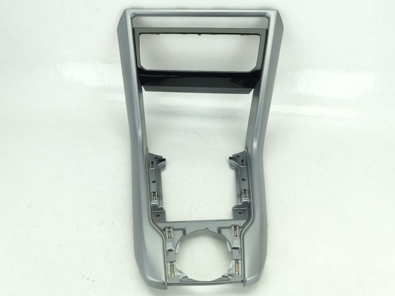 Recambio de moldura para volkswagen t-roc (a11, d11) 1.0 tsi referencia OEM IAM 2GA863099B  