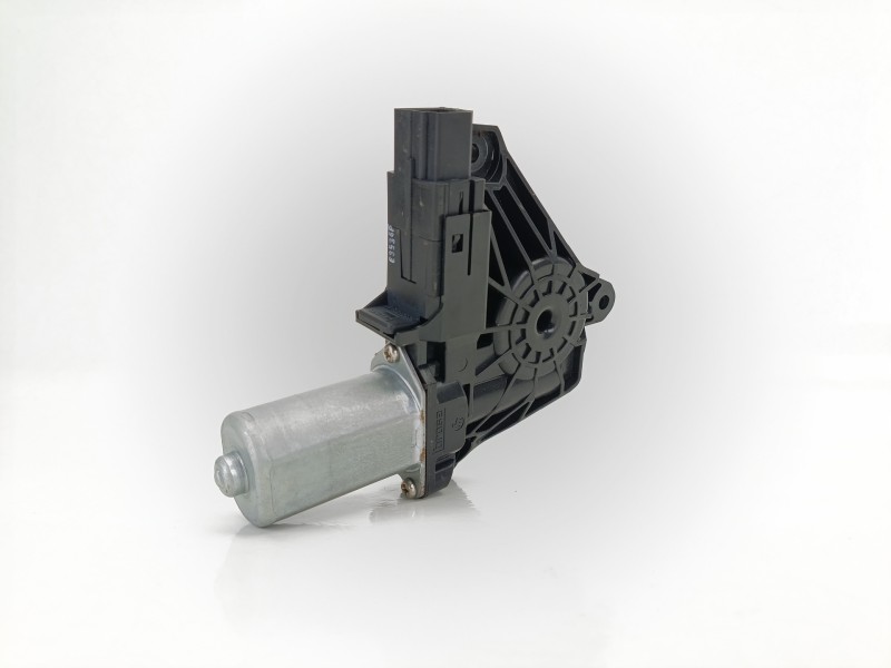 Recambio de motor elevalunas trasero derecho para volvo v40 hatchback (525) d2 referencia OEM IAM A2469063100  