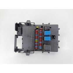 CAJA RELES / FUSIBLES 243509F500 