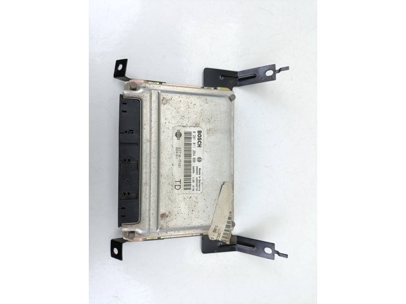 Recambio de centralita motor uce para nissan terrano ii (r20) 2.7 tdi 4wd referencia OEM IAM 237107F481  