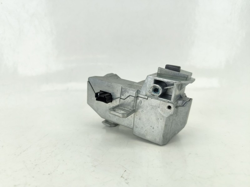 Recambio de columna direccion para land rover discovery sport (l550) 2.0 d 4x4 referencia OEM IAM BJ328K772AD  