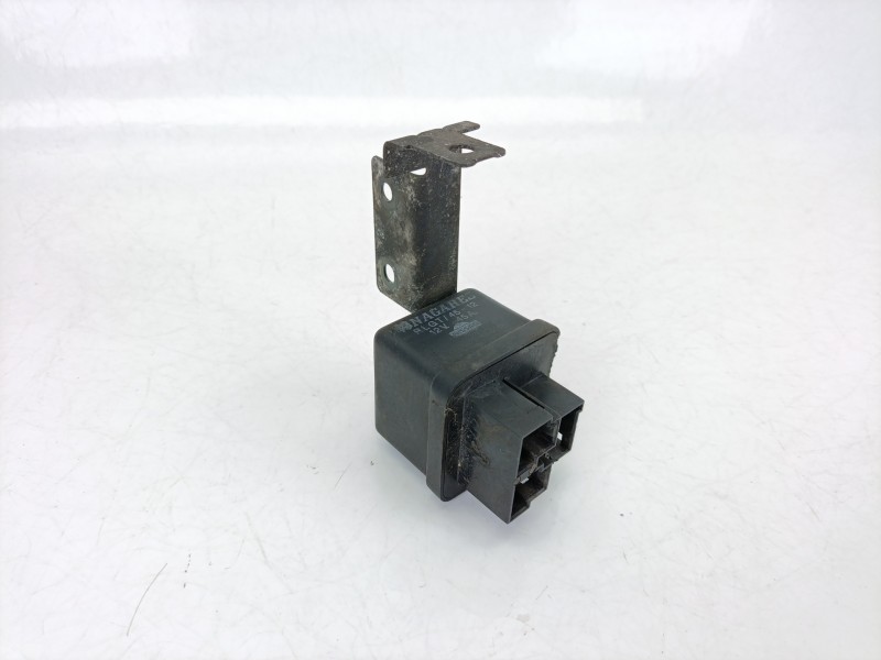 Recambio de caja precalentamiento para nissan terrano ii (r20) 2.7 tdi 4wd referencia OEM IAM 25230G2400  