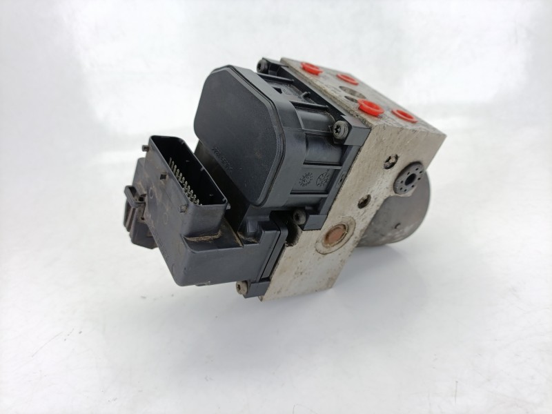 Recambio de abs para nissan terrano ii (r20) 2.7 tdi 4wd referencia OEM IAM 476600X820  